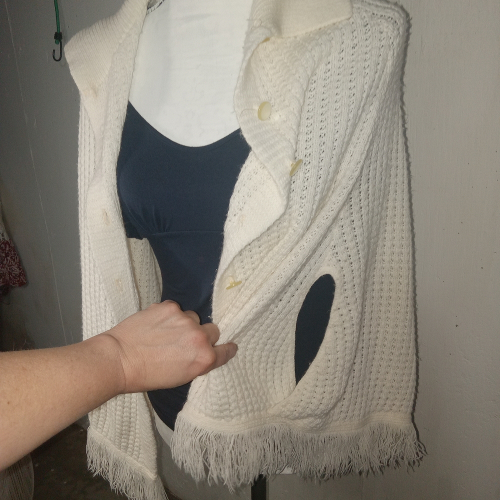 Vintage Button Down Collared Cardigan Sweater Fringed Hem,shawl